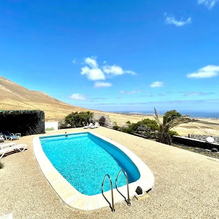 شقة Apartamento D, Wifi, Piscina Con Vista Espectacular