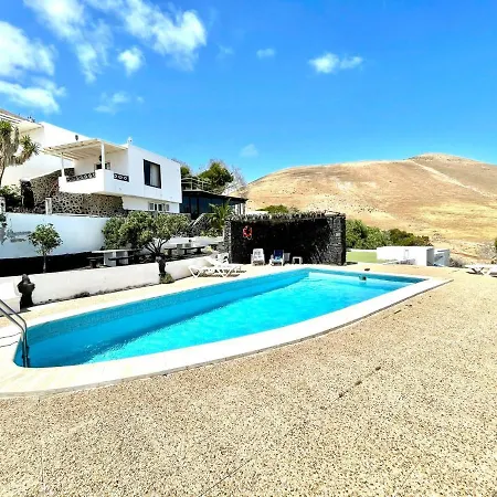 Apartamento D, Wifi, Piscina Con Vista Espectacular * Uga