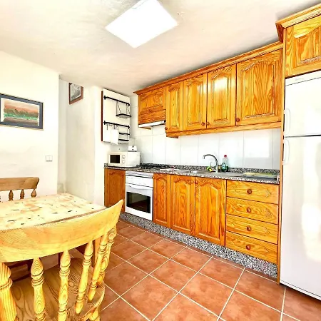 Apartamento Apartamento D, Wifi, piscina con vista espectacular Uga